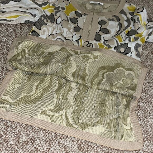 ST. JOHN Yellow White Black Abstract Floral Wool Blend Knit Pullover Small - Picture 10 of 13